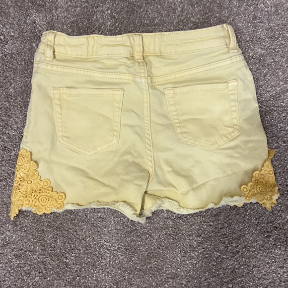 Light Yellow jean shorts - Picture 6 of 6